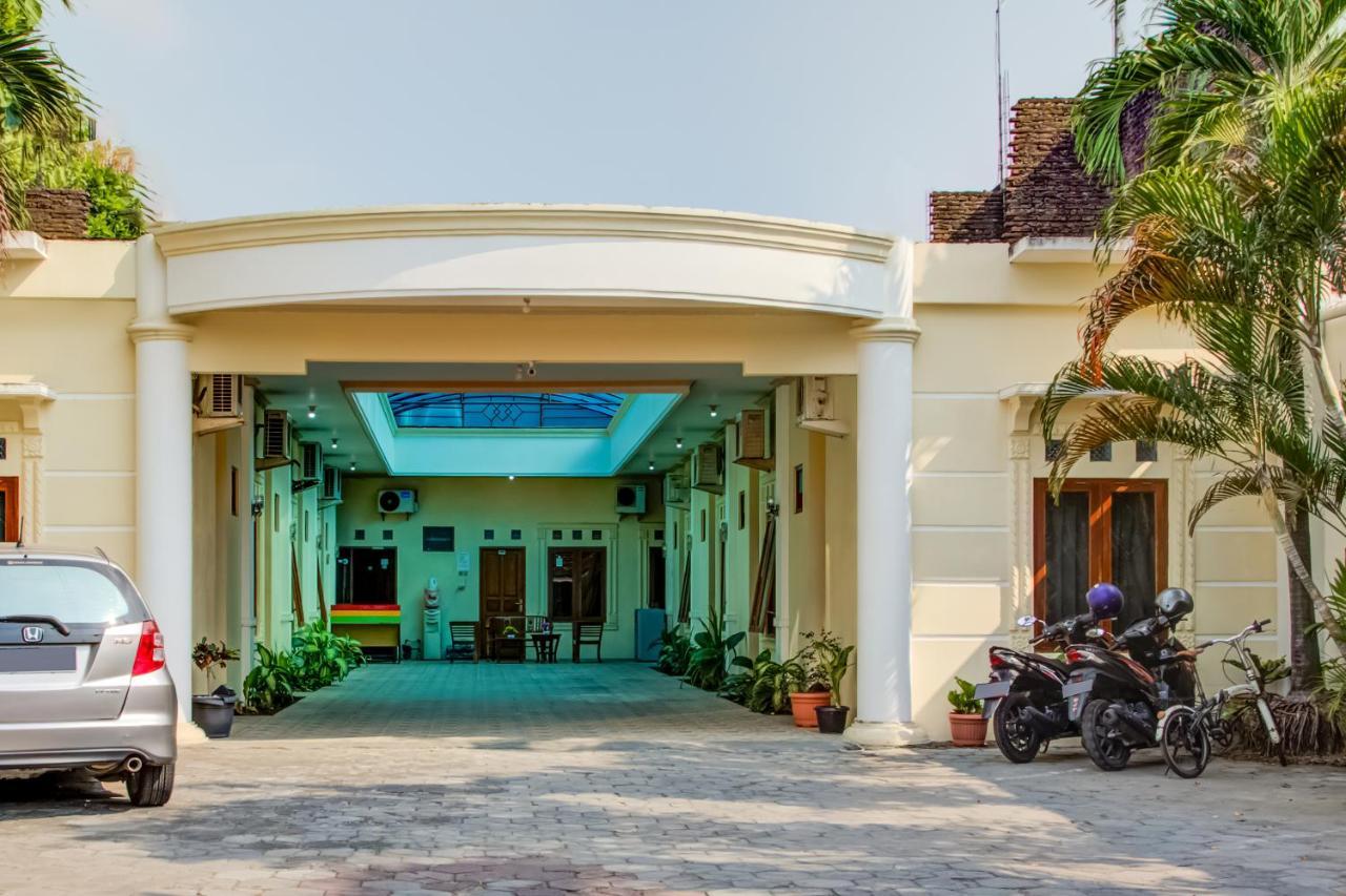 Oyo 3831 Pelangi Syariah Hotel Surakarta (Solo)