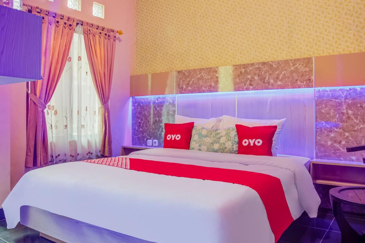 Hotel Oyo 3831 Pelangi Syariah