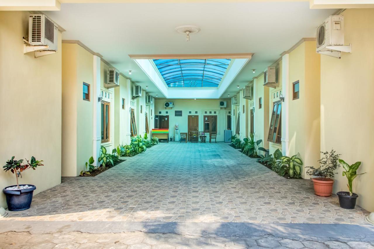 Oyo 3831 Pelangi Syariah Hotel Surakarta (Solo)
